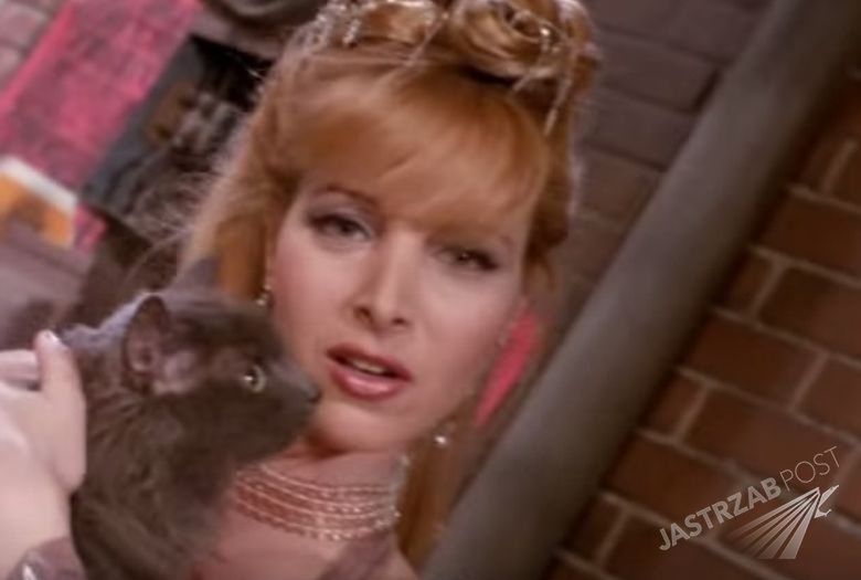 Taylor Swift i Lisa Kudrow śpiewają "Smelly Cat"- kultowy utwór z serialu "Przyjaciele"[ wideo]