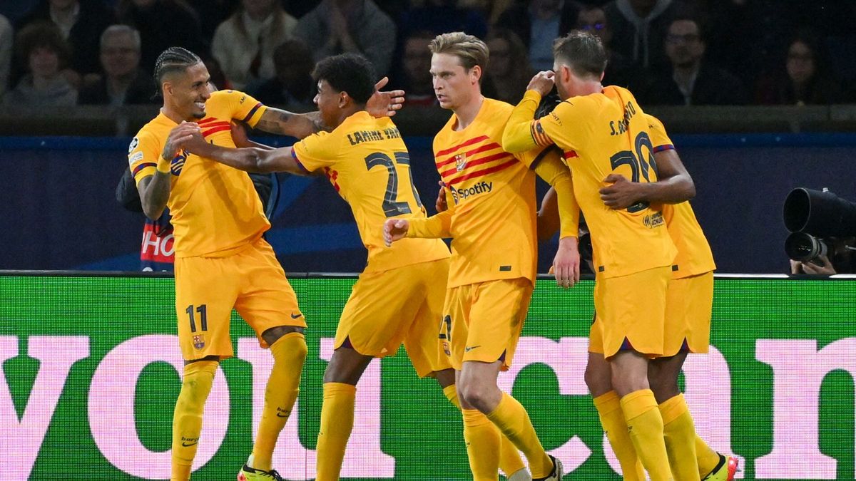 Getty Images / Matthieu Mirville / Na zdjęciu: piłkarze FC Barcelony