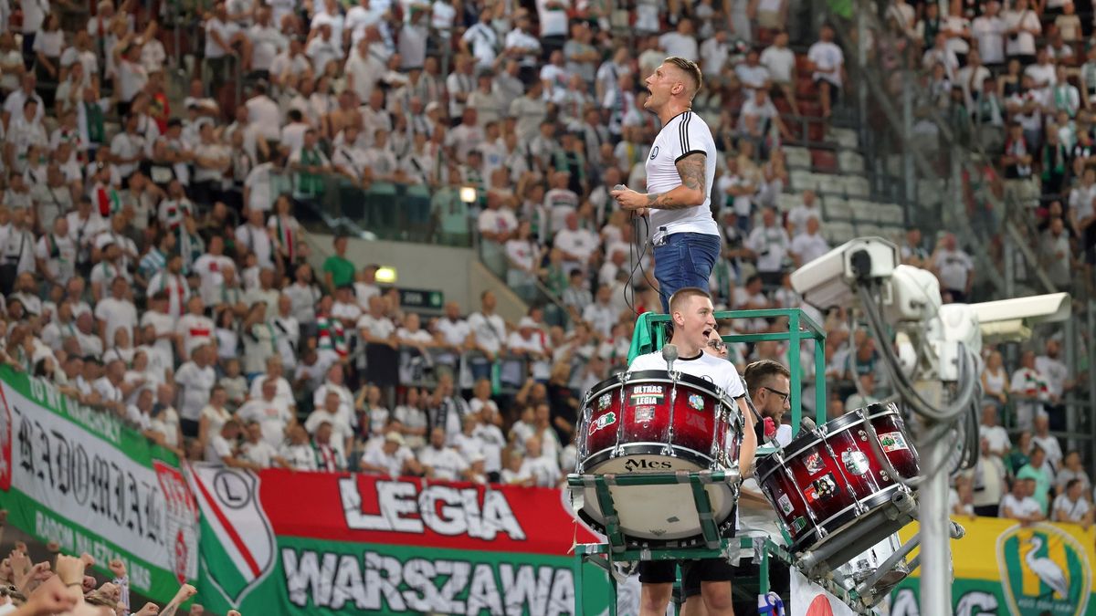 Zdjęcie okładkowe artykułu: WP SportoweFakty /  / Na zdjęciu: kibice Legii Warszawa