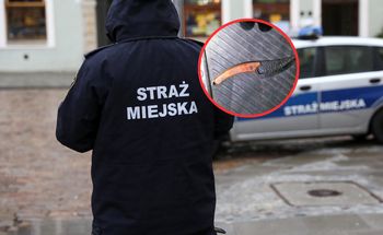 Rzucił się na radiowóz Straży Miejskiej. Wykrzykiwał też groźby