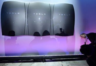 Tesla i Panasonic będą produkować baterie słoneczne w USA