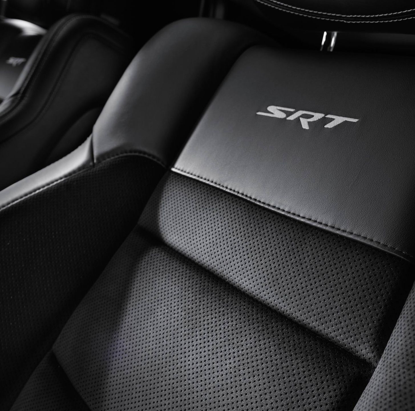 Jeep Grand Cherokee SRT