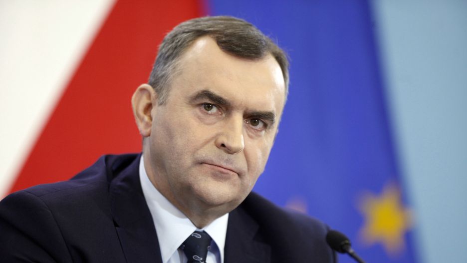 KONFERENCJA MINISTROW O SYTUACJI KOPALN
WARSZAWA. 19.01.2015. KPRM. KONFERENCJA PRASOWA MINISTRA SKARBU PANSTWA WLODZIMIERZA KARPINSKIEGO, MINISTRA PRACY I POLITYKI SPOLECZNEJ WLADYSLAWA KOSINIAKA KAMYSZA I WICEMINISTER OD POLITYKI WEGLOWEJ WOJCIECHA KOWALCZYK NA KTOREJ OGLOSZONO SUKCES POROZUMIENIA ZE ZWIAZKAMI ZAWODOWYMI W SPRAWIE KOPALN WEGLA KAMIENNEGO N/z. Wlodzimierz Karpinski. FOT. JERZY DUDEK / FORUM,Image: 425522115, License: Rights-managed, Restrictions: , Model Release: no, Credit line: JERZY DUDEK / Forum
JERZY DUDEK / Forum
KONFERENCJA, KPRM, KARPINSKI, PORTRET, GLOWKA, Wlodzimierz Karpinski