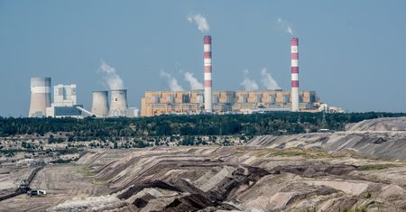 Polska strategia energetyczna? "Powinniśmy zostać przy węglu"