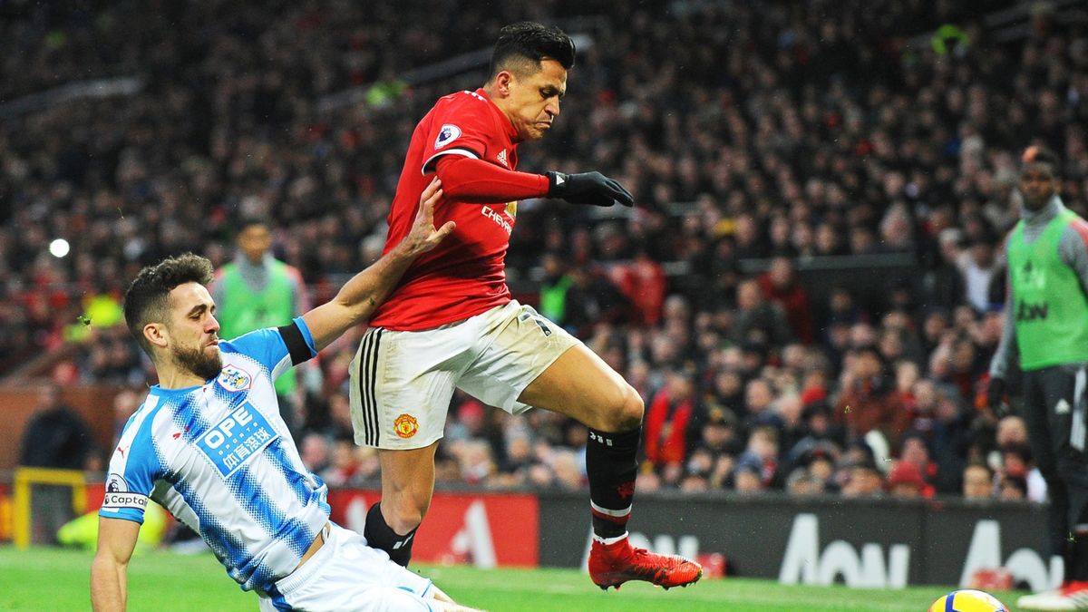 PAP/EPA / RUI VIEIRA / Na zdjęciu: Alexis Sanchez (z prawej)