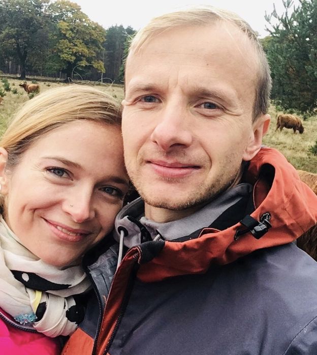 Marta Paszkin z "Rolnika" chwali się "sensualną sesją brzuszkową". Paweł Bodzianny nie był zachwycony tym pomysłem... (FOTO)