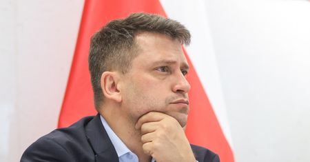 Nie chciał wpuścić organizacji pozarządowych do Sejmu. Nagle zmienia zdanie