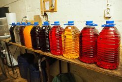 Skarbówka ostrzega przed alkoholem z bazarów. Prawie 200 akcji służb