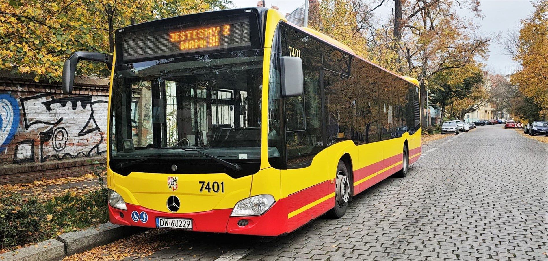 Wrocławskie autobusy wspierają strajki kobiet?