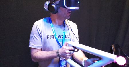 PlayStation 4: promocja na gry i zestaw PlayStation VR