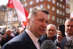 "Barbarzyństwo". Czarnek ruga Brauna i lekarzy, broni kobiety