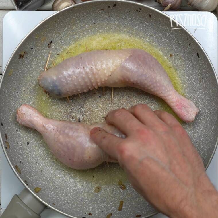 udka z kurczaka z pieczarkami