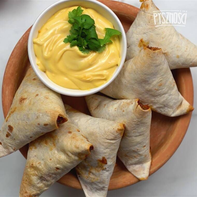 rożki burrito w tortilli