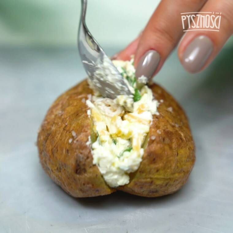 pieczone łódeczki z kurczakiem faszerowane ziemniaki w nowej odsłonie