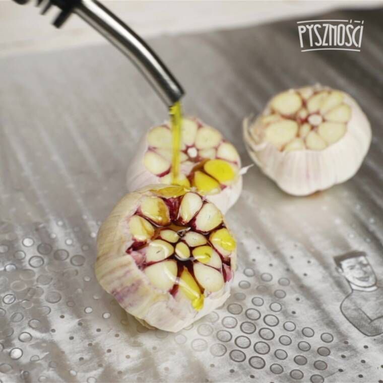 mega chrupiąca bagietka czosnkowa domowej roboty