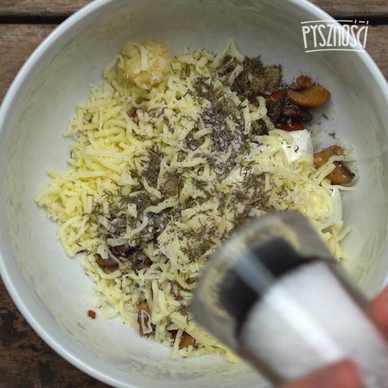 kieszonki ze schabu z pieczarkowym farszem