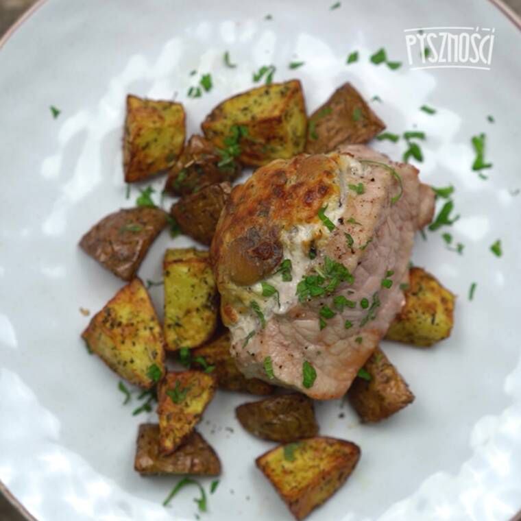 kieszonki ze schabu z pieczarkowym farszem