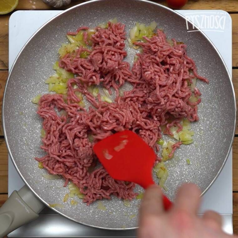 pizzowe sakiewki z wołowiną