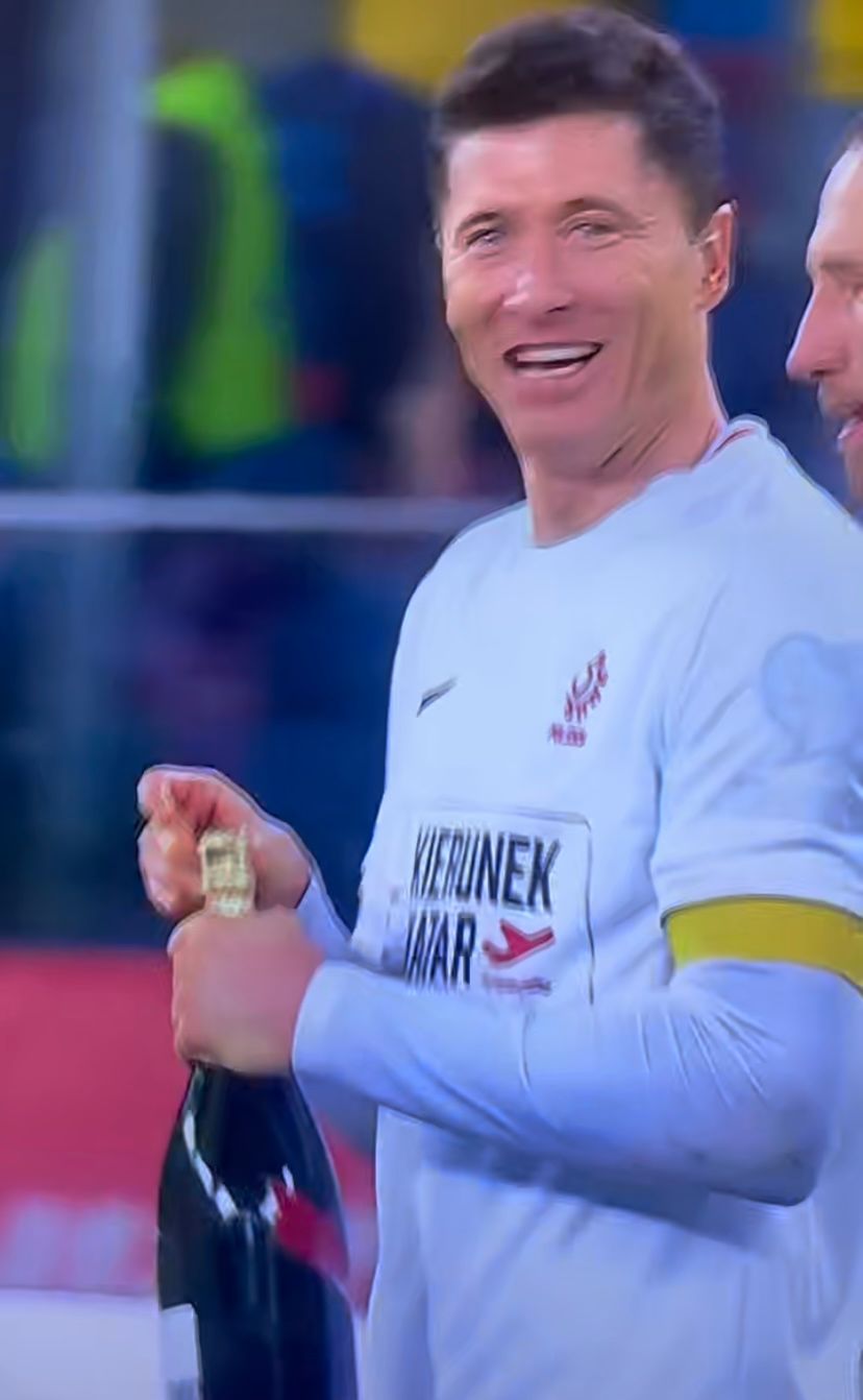 Robert Lewandowski po meczu Polska - Szwecja