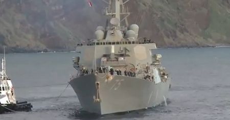 Rosyjski myśliwiec przeleciał nad okrętem USA na Morzu Czarnym