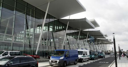 Lotnicze przewozy pasażerskie w górę o 17 proc. ULC podał dane