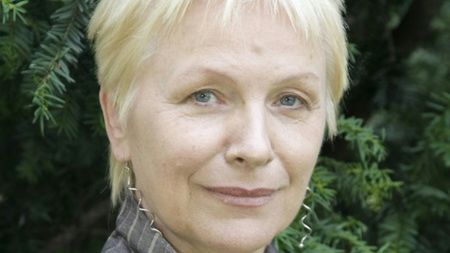 ''Fala krytyki, pogardy, lekceważenia''