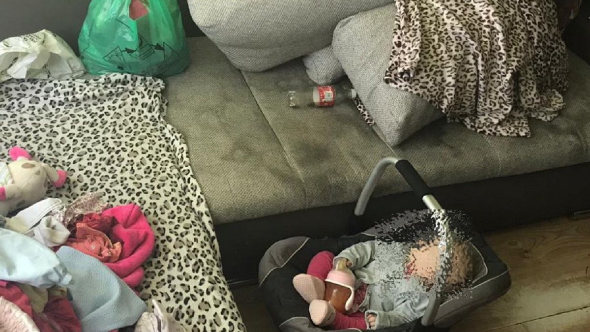 Dzieckiem opiekowała się matka pod wpływem narkotyków. 