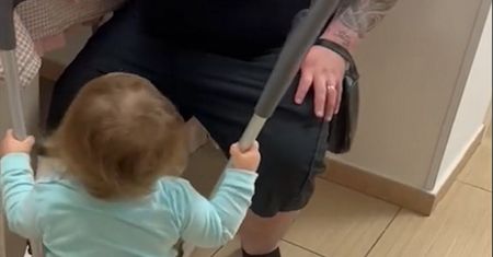 Chciała pomóc tacie. Internautom zmiękły serca