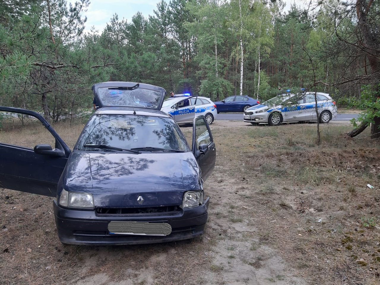 Ukradł tablice i paliwo. Wpadł jadąc pijany i po narkotykach