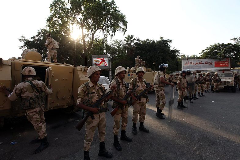 Przewrót w Egipcie. Armia szykuje się do ofensywy