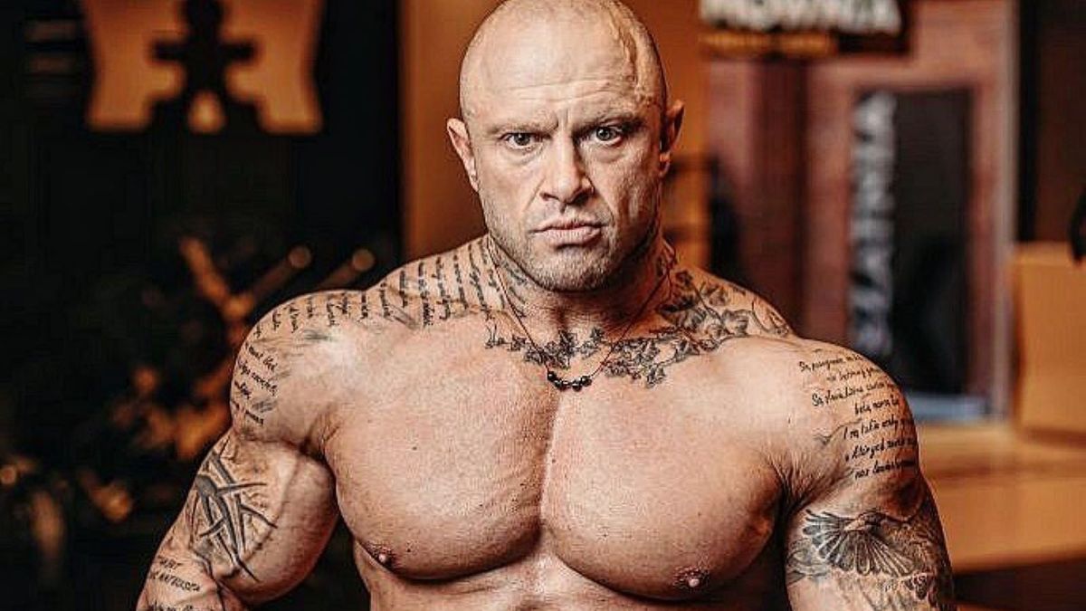 Na zdjęciu Piotr Piechowiak