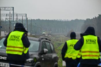 Nagłe zatrzymanie pociągu Świnoujście-Rzeszów. Służby podają szczegóły