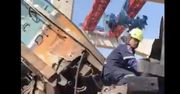 Tragiczny upadek dźwigu na torach. Co najmniej 28 zabitych w katastrofie kolejowej w Tajlandii