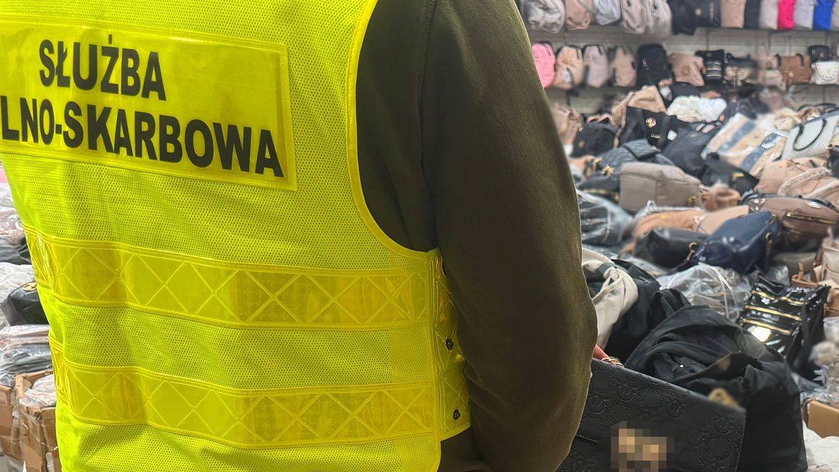 Mazowiecka KAS zatrzymała torebki warte ponad 4 mln zł