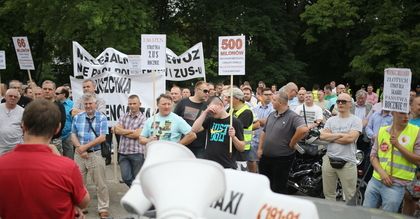 Taksówkarze mówią "dość": Skończmy z nielegalnymi przewoźnikami!