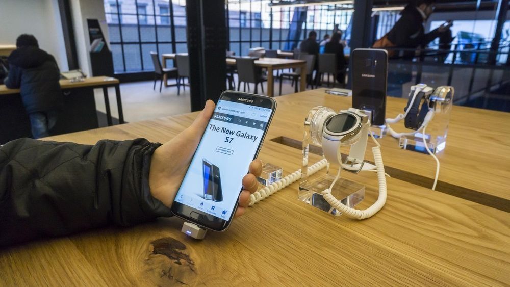 Samsung nie daje się prześcignąć chińskiej konkurencji.