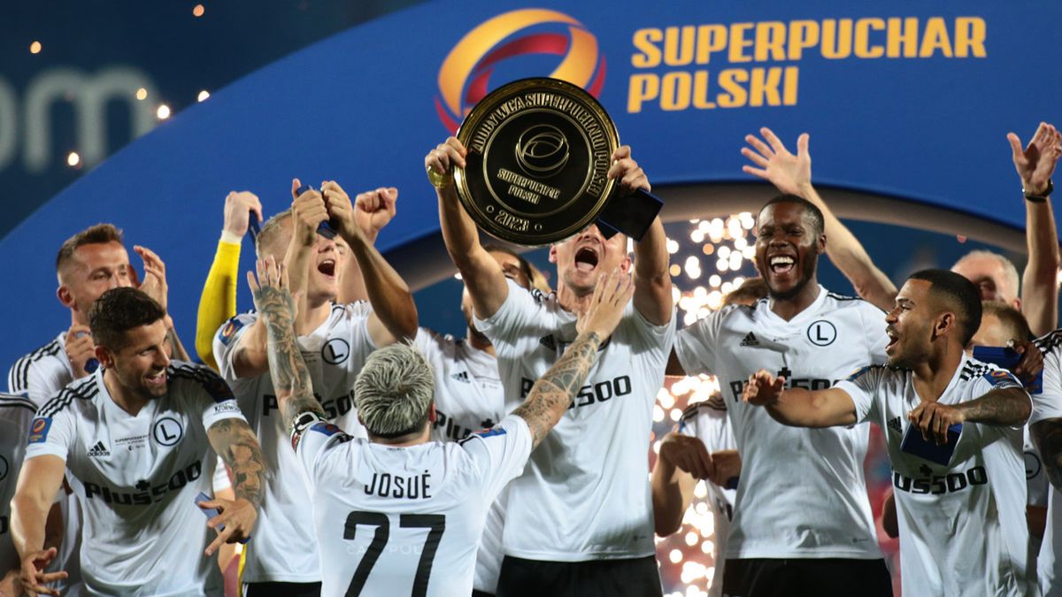 PKO Ekstraklasa. Legia, Raków i Pogoń pewne podium. Kto dostanie medale?  ()