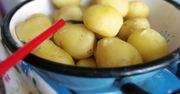 Ziemniaki nie ściemnieją po ugotowaniu. Musisz pilnować się tej ważnej zasady