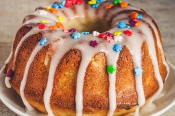 Pulchna i wilgotna babka na ostatnią chwilę. Zniknie co do okruszka