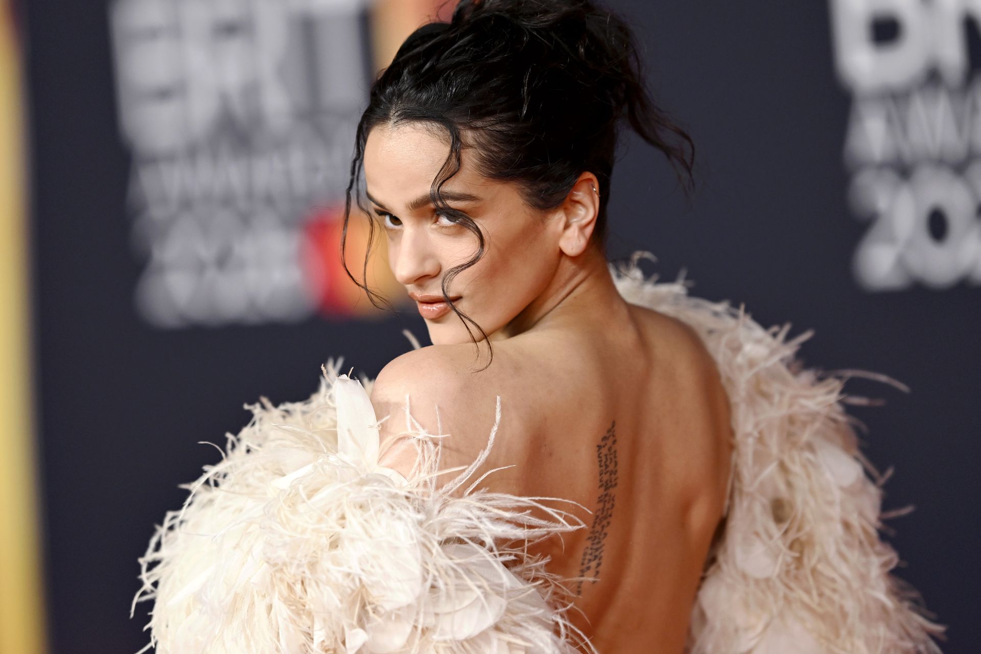 Rosalía przerwała koncert. "Czuję się bardzo źle"