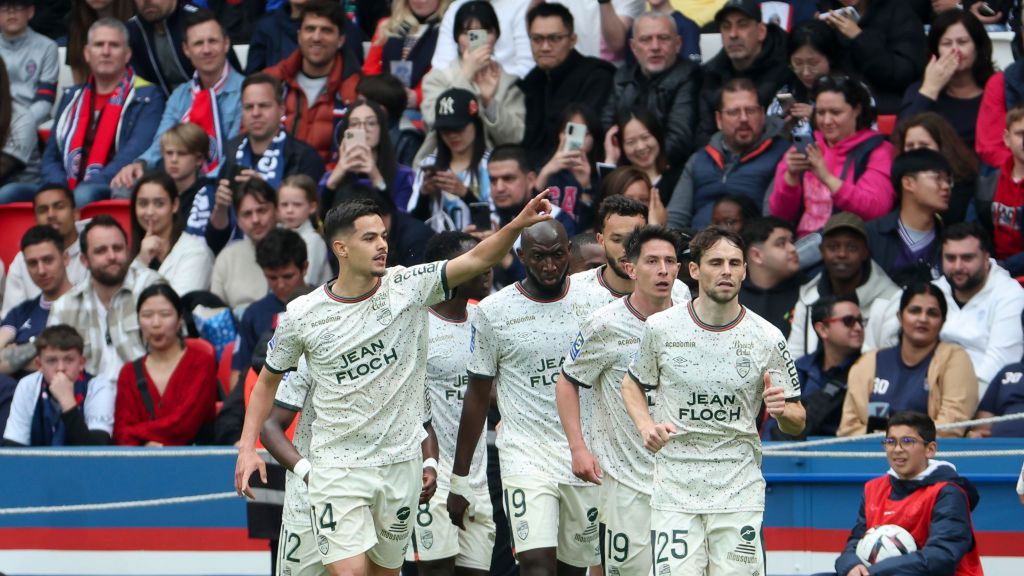 Getty Images /  Jean Catuffe / Na zdjęciu: piłkarze PSG