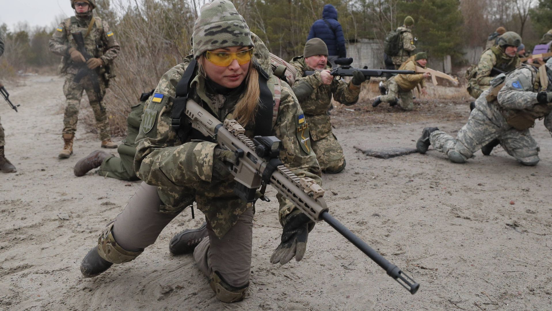 Ćwiczenia ukraińskiej Obrony Terytorialnej. W jej szeregi będą wstępować wracający teraz do ojczyzny