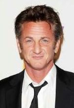 Sean Penn kręci komika