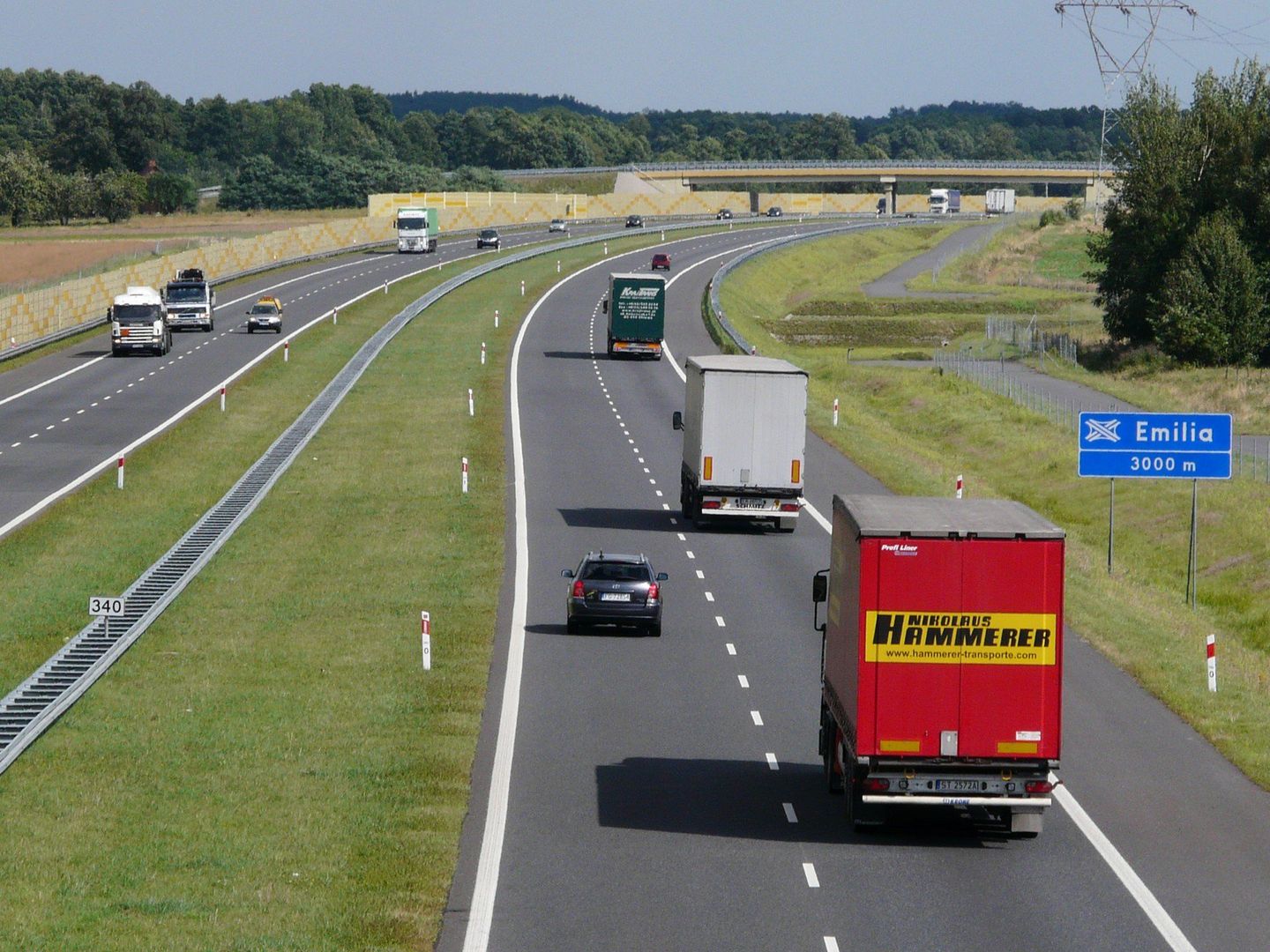 Zmiany na autostradzie A2 w rejonie Poznania. Trwa rozbudowa autostrady o trzeci pas. Oto nowa organizacja ruchu
