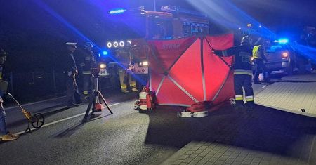 Tragedia w Zarzeczu. Zmarł 67-latek przejechany przez samochód