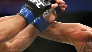 MMA. UFC 249. Fabricio Werdum - Aleksiej Olejnik. Wyrównana walka zawodników wagi ciężkiej