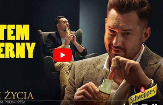 Marcin Prokop sarkastycznie rozmawia ze sobą w reklamach Schweppes (wideo)