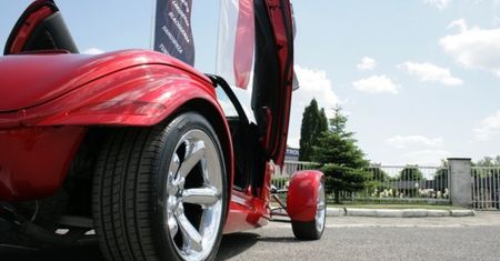 Z innej bajki – Pachura Moto Center Prowler (2012)