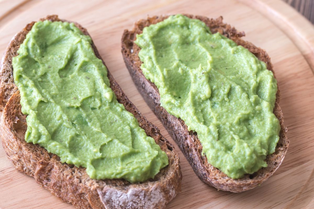 Serve the bread with a delicious courgette paste.