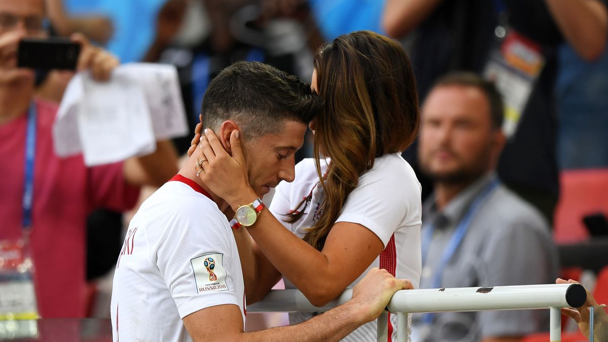 Getty Images / Shaun Botterill / Anna Lewandowska pociesza męża po meczu MŚ 2018 z Senegalem